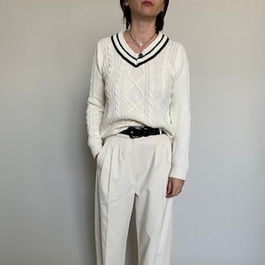 Vintage White Tennis Sweater – V-Neck Cable Knit Pullover Women’s Size S, Preppy Wimbledon Style, Gift for Graduate, Tenniscore Look