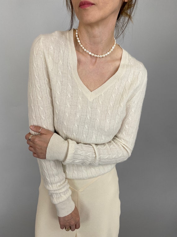 Vintage White V-Neck Sweater for Women Size S | W… - image 5