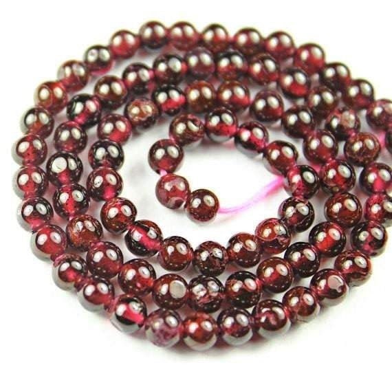 Garnet Beads, Natural, 8mm Round