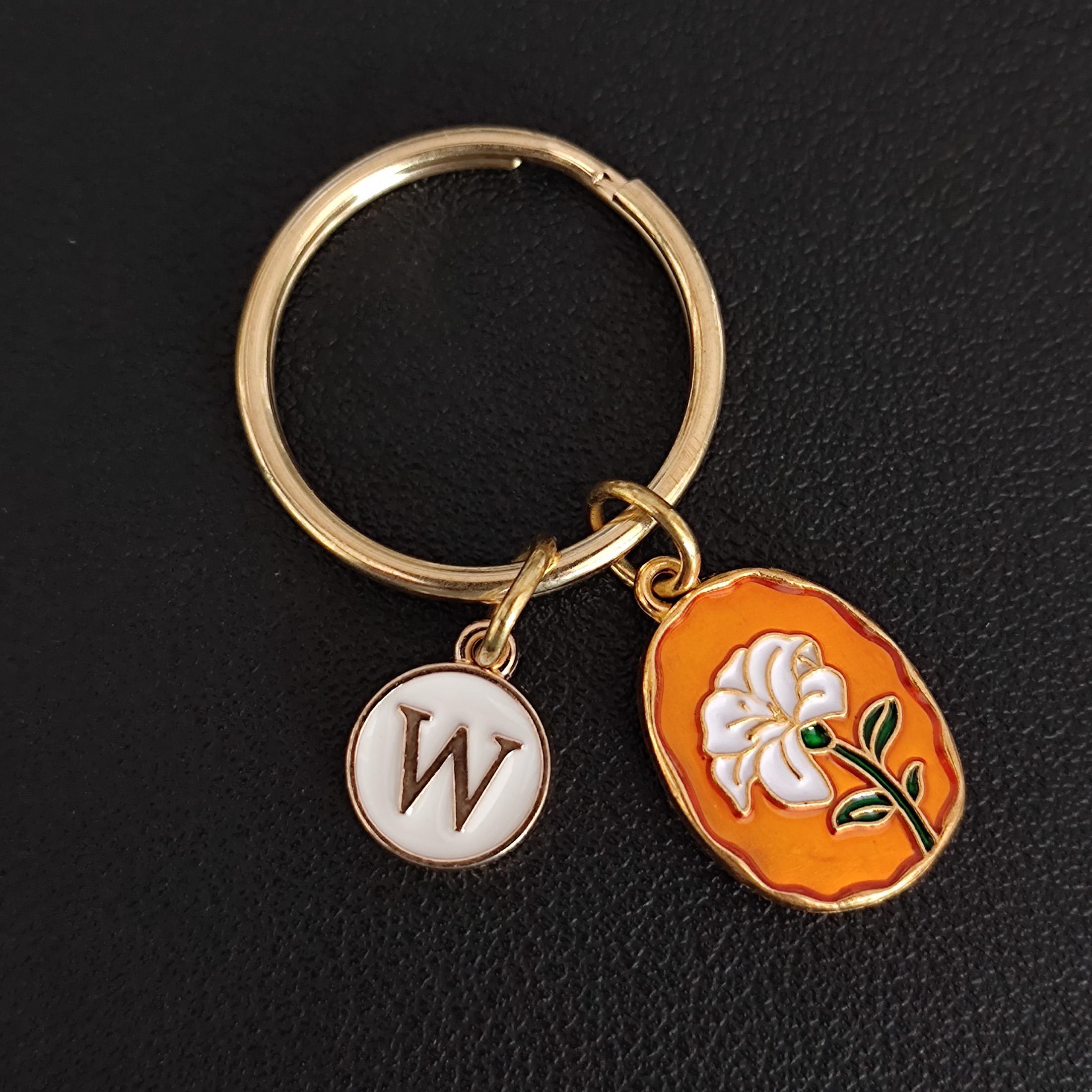 No.119刻印ෆ‪デザインチャームෆ‪ White Lily Keychain - Personalized Flower Keyring - Etsy