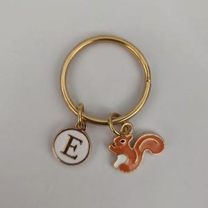 Cadeau personnalisé porte-clés écureuil pour fille