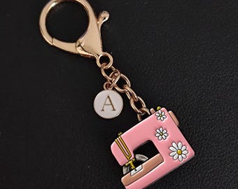 Sewing Machine Bag Charm: Dual-Purpose Pin