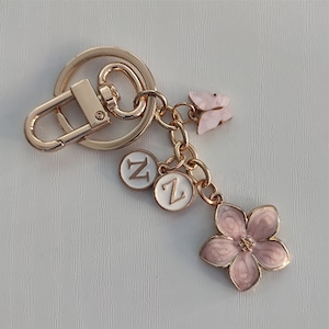Cadeau personnalisé porte-clés fleurs de cerisier pour fille