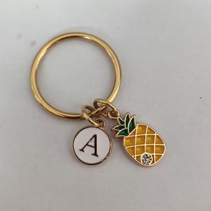 Cadeau personnalisé porte-clés ananas pour fille