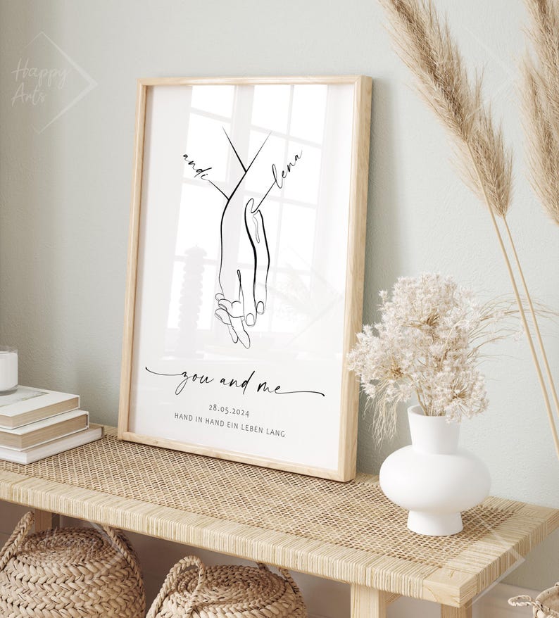 Hochzeitsbild personalisiert Hand in Hand mit Rahmen aus Holz Brautpaar Geschenk Hochzeit