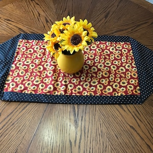 Sunflower Table Accent runner