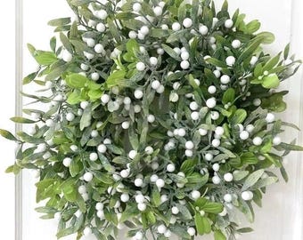 Christmas Front Door Mistletoe Shabby Chic Home Wall Decor Centrepiece Festive Holiday Seasonal Faux Wreath Suitable for Indoor/Outdoor Use
