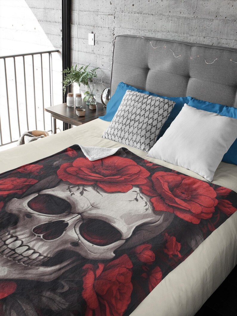 New! PRE-ORDER Minky Blanket - Floral Skull main image 0