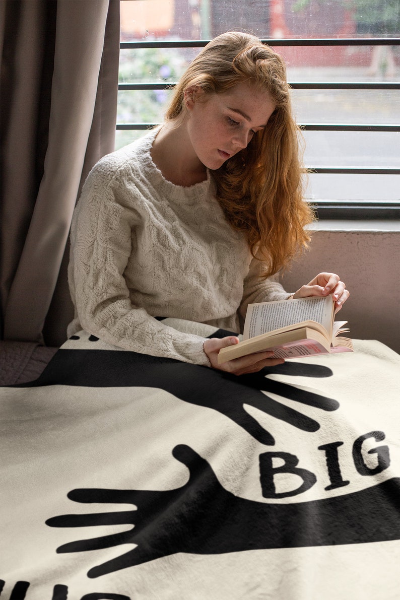 Very Big Hug Black and White Fleece Throw Blanket Send Hugs Etsy