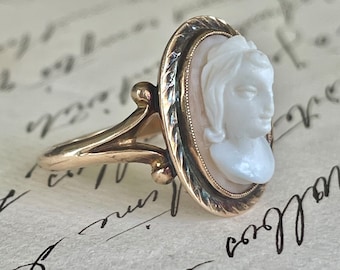 Unique Antique 10K Gold Carved Shell Cameo Ring