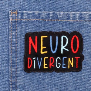 Gesticktes Bügelbild Neurodianer | Adhd Autismus Akzeptanz | Behinderung Neurovielfalt Stolz | Geschenke zum Geschenk | Legasthenie Dyspraxie