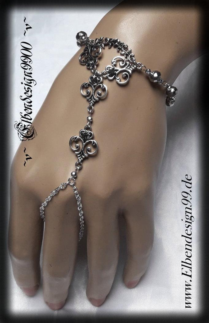 Hand sieraden Fleur de Lys Wicca heidense heks kristalgodin Victoriaanse gotische arm sieraden armband Steampunk Burlesque vingerlus