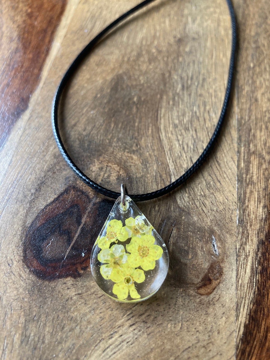 Handmade Flower Necklace Made With Epoxy Resin and Dry Etsy