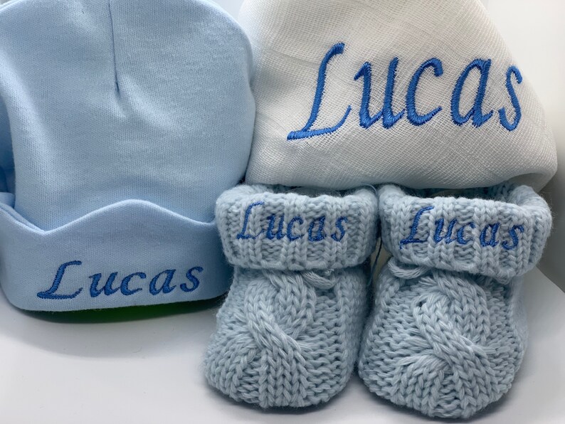 Newborn baby gift hamper