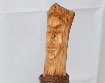 Bastone trekking in legno di Leccio scolpito a mano, lunghezza totale cm. 135