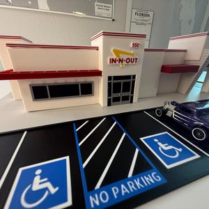 Large 1/64th Scale &quot;In N Out Burger&quot; Diorama for Hot Wheels, Matchbox, and other 1:64 Scale Diecast Cars, 3D Printed Diorama