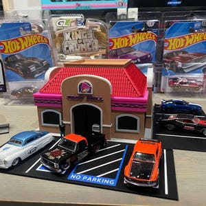 1/64 Scale Taco Bell Hot Wheels Diorama- 3D printed diorama for 1/64 Hot Wheels, Matchbox, and other Die-Cast