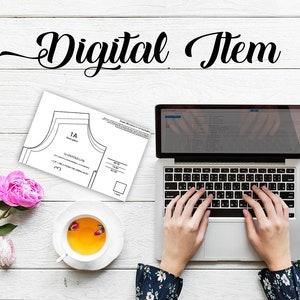 K&ouml;nnte beinhalten: Ein digitaler Download eines Schnittmusters f&uuml;r ein &auml;rmelloses Oberteil. Das Schnittmuster ist auf einem wei&szlig;en Blatt Papier gedruckt und wird auf einem Laptop-Computer angezeigt. Der Text "Digital Item" ist oben im Bild in schwarzer Kursivschrift geschrieben.