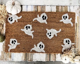 Ghost Doormat | Seasonal Decor | Spooky Season | Halloween | Fall Decor | Porch Decor
