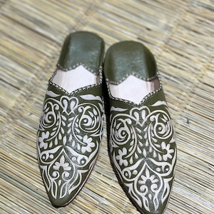 custom slippers moroccan,babouche moroccan,women slippers, suede slippers