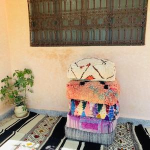 kilim pouf ,Multi Color Moroccan pouf.vintage  pouf .Beni ouarain pouf. square pouf .outdoor kilm pouf.Yoga meditation.ottoman pouf,handmade