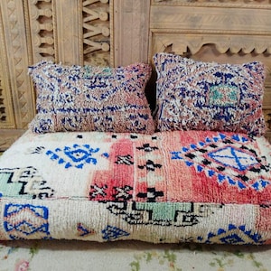 kilm pouf Moroccon sofa.(48/24/8 inchee)120/60/20cm .vintage moroccan kilm pouf .Yoga meditation+ 2 kilim pillows