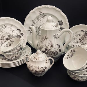 Vintage Copeland Spode Tea Set *Rare* Blue Bird Design, Brafferton - Uncoloured, 22 piece