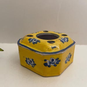 Antique French Faïence Pottery Inkwell - Salies-de-Béarn - Yellow and Blue Floral