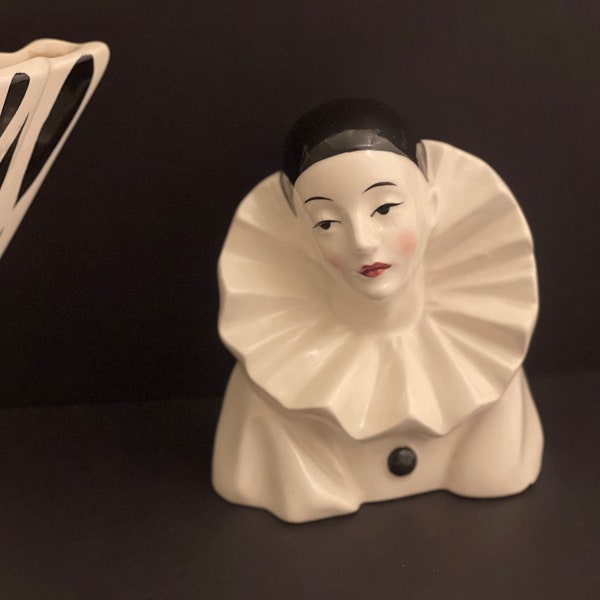 Beautiful Pierrot Bust Fugurine , Vintage 1980’s