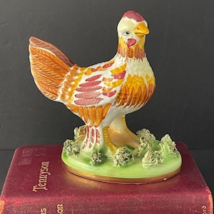 Vintage Pottery Hen Figurine