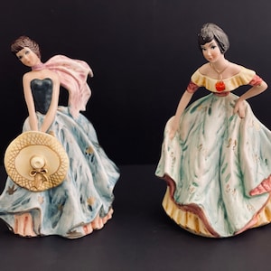 Vintage Italian Lady Figurines - Pair