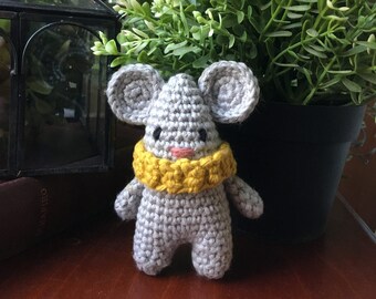 Gus el pequeño ratón Amigurumi Crochet Doll