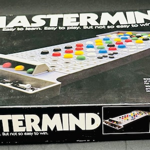 Vintage 1981 Mastermind Game Pressman Toy Corporation / Family Board Game Strategy non-electronic