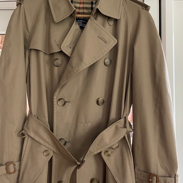 Burberry vintage tan lined trench coat / men unisex oversized original / size 40 regular trench overcoat duster with wool removable lining