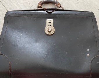 Vintage Leather Doctor's Medical Bag / Old Doctor Satchel with pockets and vintage items