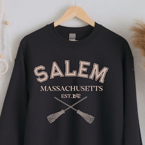 Salem Crewneck, Fall Crewneck Sweatshirt, Massachusetts College Sweatshirt, Cute Fall Sweater, Autumn Sweatshirt, October Vibes, Witchy