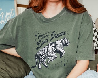 Comfort Colors Tiger Tshirt, Retro Womens Tiger Tee, Gift for Her, Aesthetic Clothes, Alt Clothing vintage 90s style shirt weird cat shirt