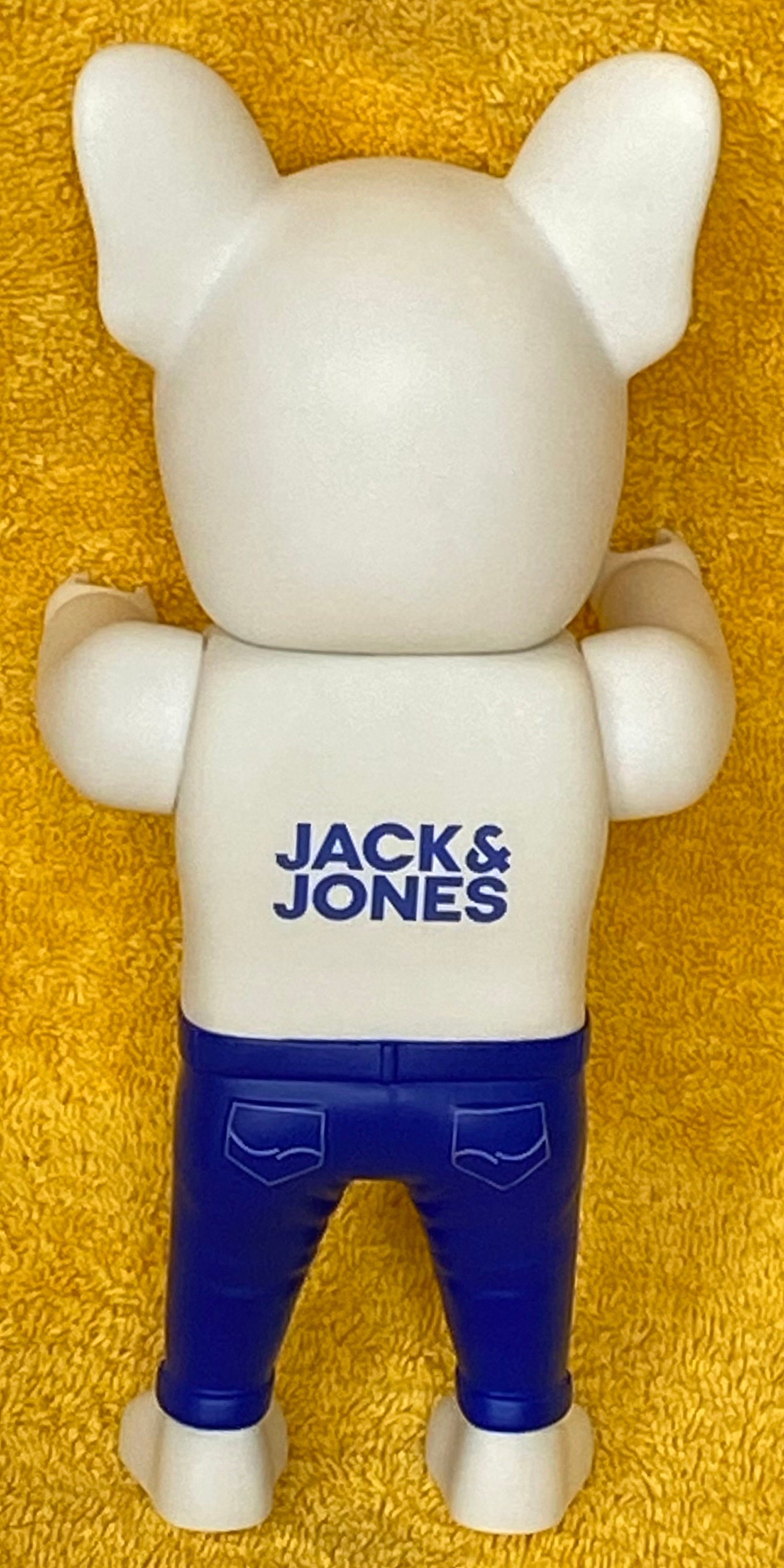 Crafting Iconic Bulldogs for Jack & Jones – A Tale of Design, and Brands  Collaboration