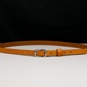 Minima - Slim Leather Belt - Tan Brown English Bridle (Silver)
