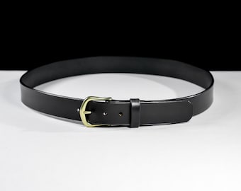 Diem - Full Grain Leather Belt - Black English bridle with heel-bar buckle (Natural Brass)