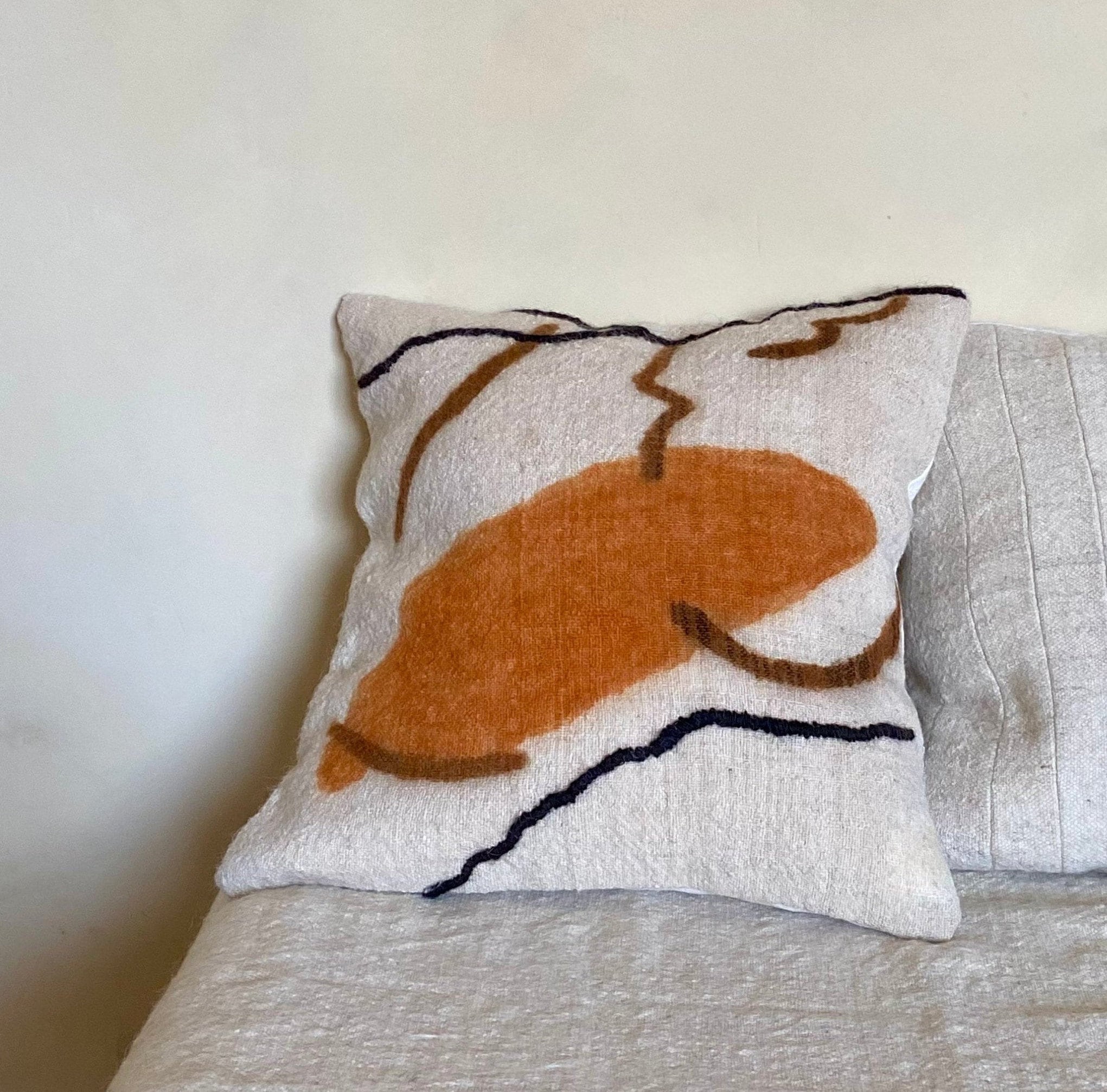 Coussin Marocain Berbère avec Motifs Peints Au Henné, Coussin Décoratif Boho Éclectique