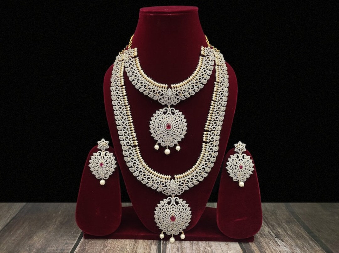 Diamond set for best sale marriage