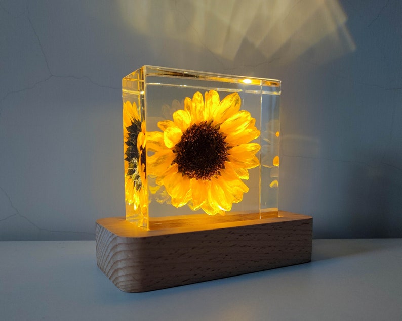 Real Sunflower Block, Resin Paperweight, Sunflower Night Light, Sunflower Ornament, Natural Gift, Gift for Her, Home Decor, Birthday Gift night light