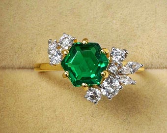 Hexagon Emerald Antique Ring, Emerald Engagement Ring, Emerald Cluster Ring, 14k Gold Emerald Halo Ring, 7mm Hexagon Ring, Gift for her.