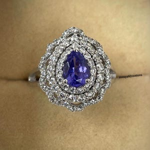 Pear Blue Tanzanite Engagement Ring, Vintage Tanzanite Ring, Antique Tanzanite Halo Ring, Tanzanite Ring Women,Estate Tanzanite Cluster Ring