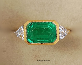 East West Emerald Cut Ring, Antique Emerald Engagement Ring, 14k Gold Emerald Wedding Three Stone Ring, Unique Gifts Presents For Her.