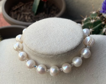 AAA White pearl bracelet w Swarovski cryatals
