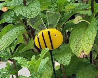 Glass Bumble Bee Plant ~ Flower Stakes ~ Fused Glass ~ FREE SHIPPING