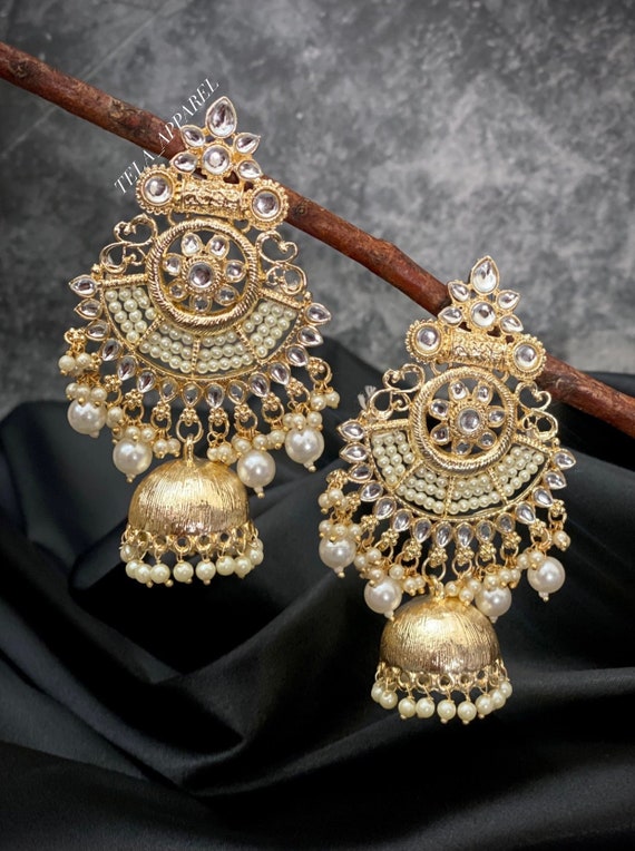 Buy online Matushri Art Indian Traditional Necklace With Earrings And Maang  Tikka from Sets for Women by Matushri Art for ₹1299 at 71% off | 2024  Limeroad.com