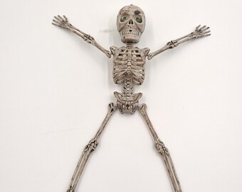LAUGHING SKELETON
ドクロ　スカル　笑う
デッドストック　昭和 Japan laughing Skeleton wind-up toy – Toy Underground Store